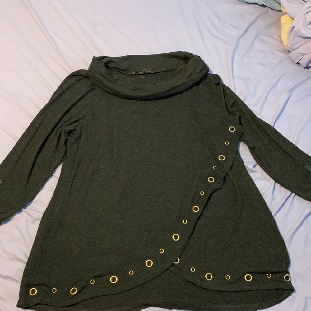 Bellini cowl-neck sweater. Charcoal grey. 3X. Rivet and leather detail.
